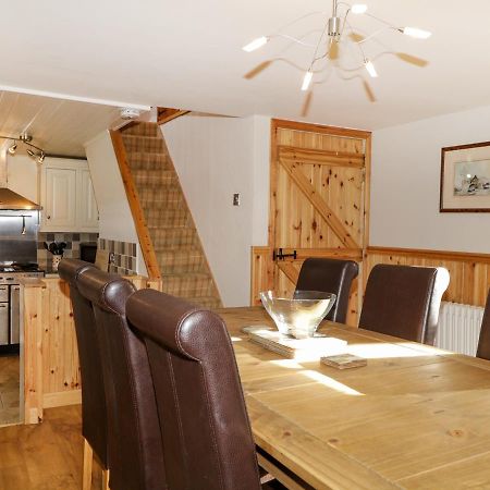 83 Seatown Villa Бъки Екстериор снимка