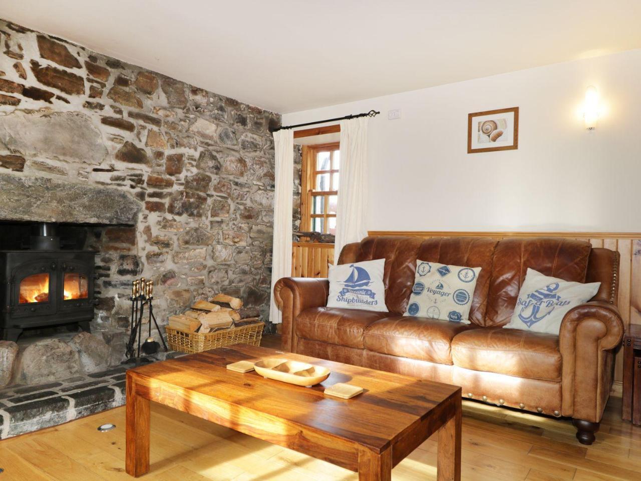 83 Seatown Villa Бъки Екстериор снимка